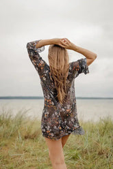 Smarttan läbipäevituv kleit Carola Retro